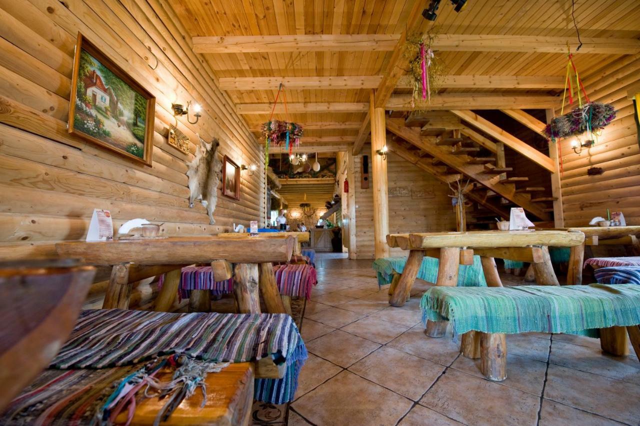 Karczma Biesiadna Bed & Breakfast Dalnia Екстериор снимка